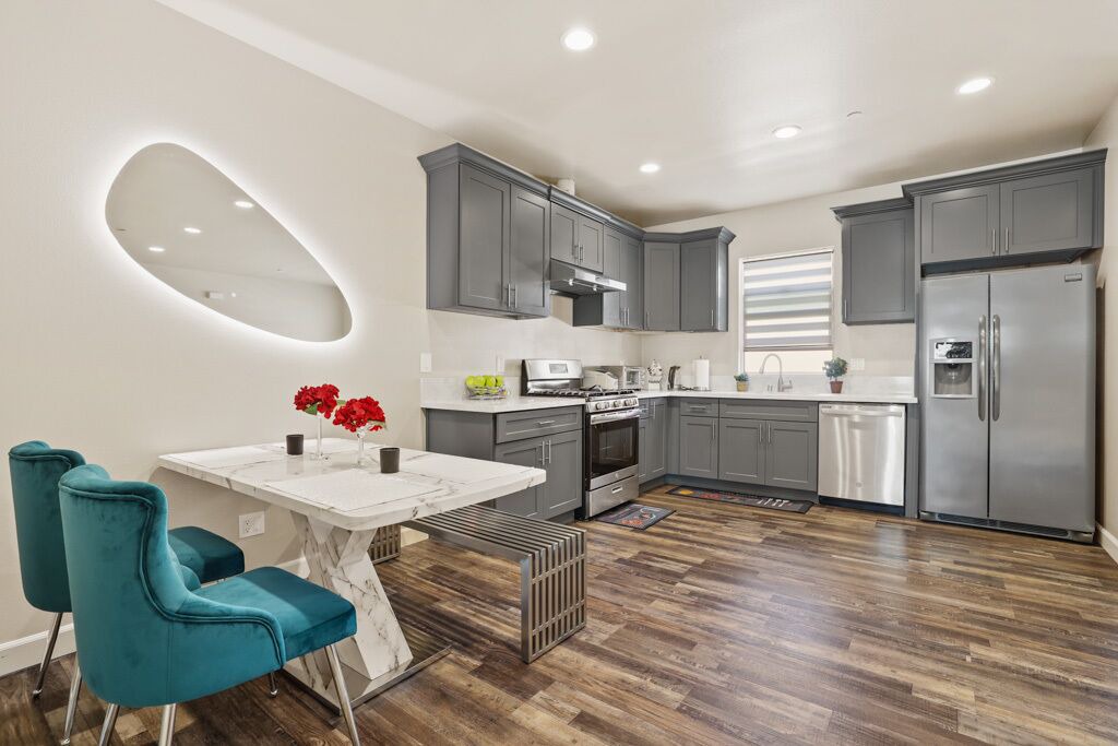 Photo of Kitchen in Midway City