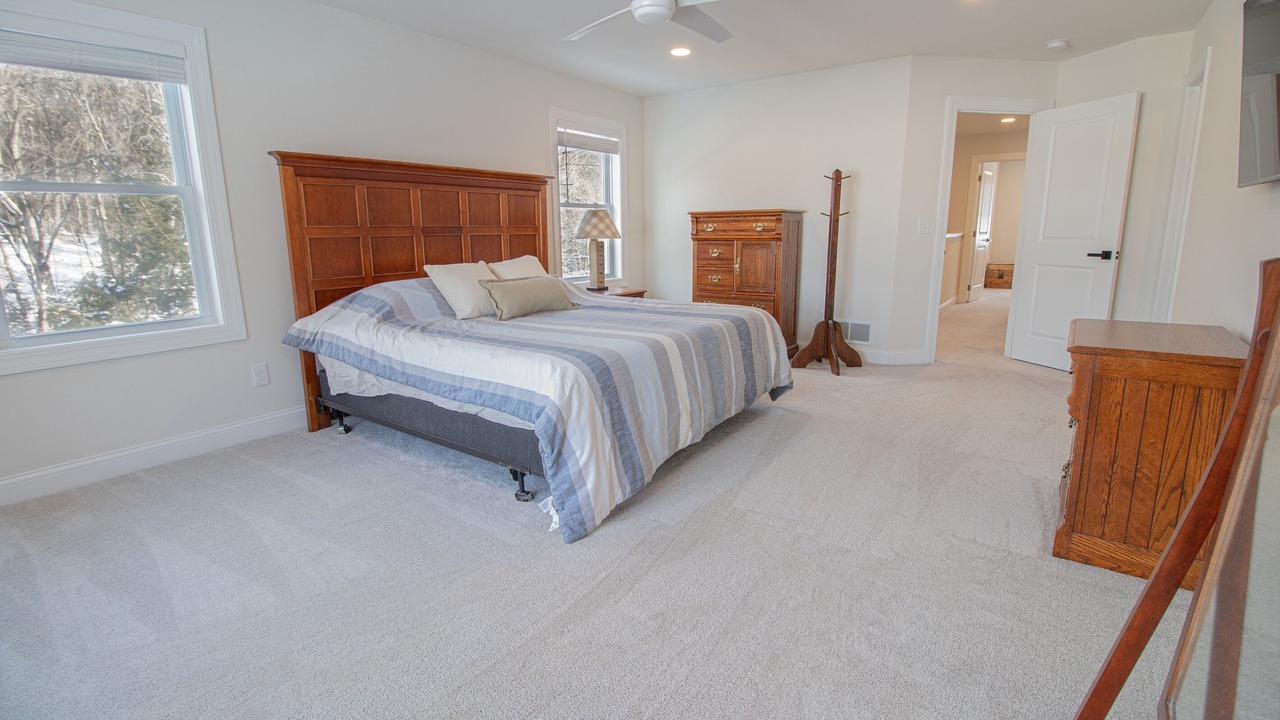Photo of Bedroom in Saratoga Springs