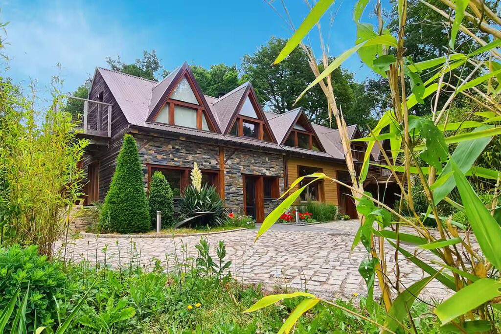 Photo of Outdoor in La Roche Foulques