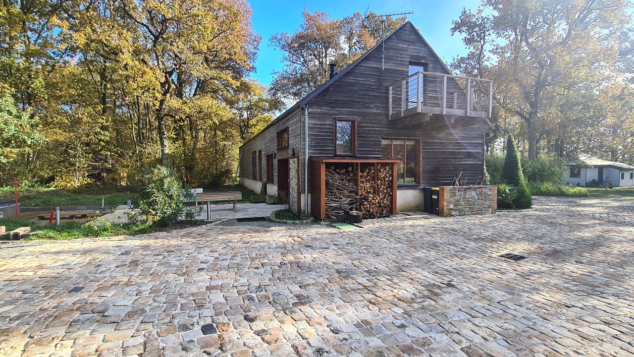 Photo of Outdoor in La Roche Foulques