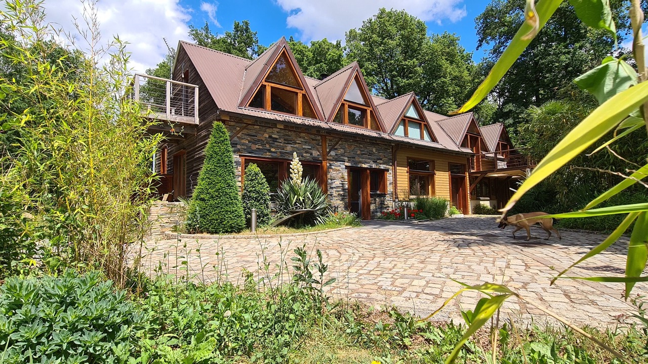 Photo of Outdoor in La Roche Foulques