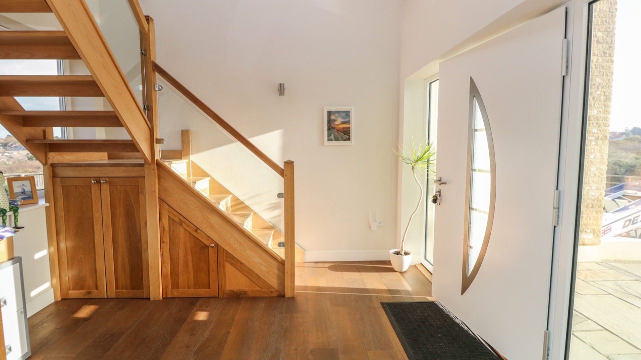 Photo of Others in Totland Bay