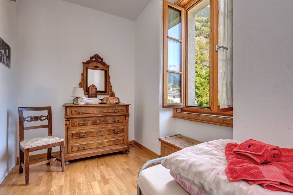 Photo of Bedroom in Castasegna