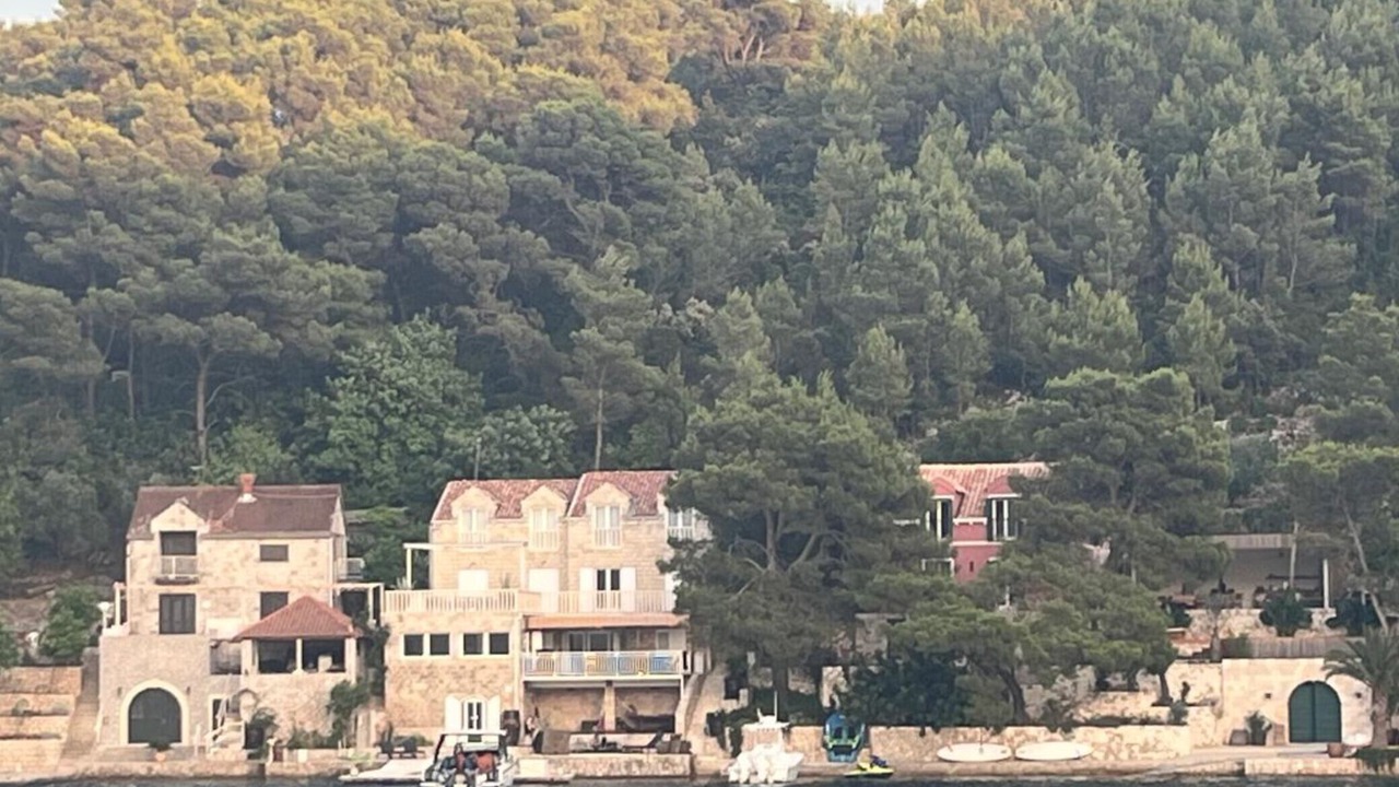 Photo of Outdoor in Broce