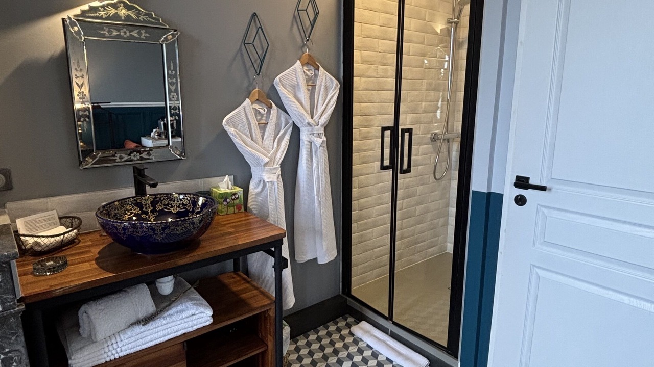 Photo of Bathroom in Saint-Estephe