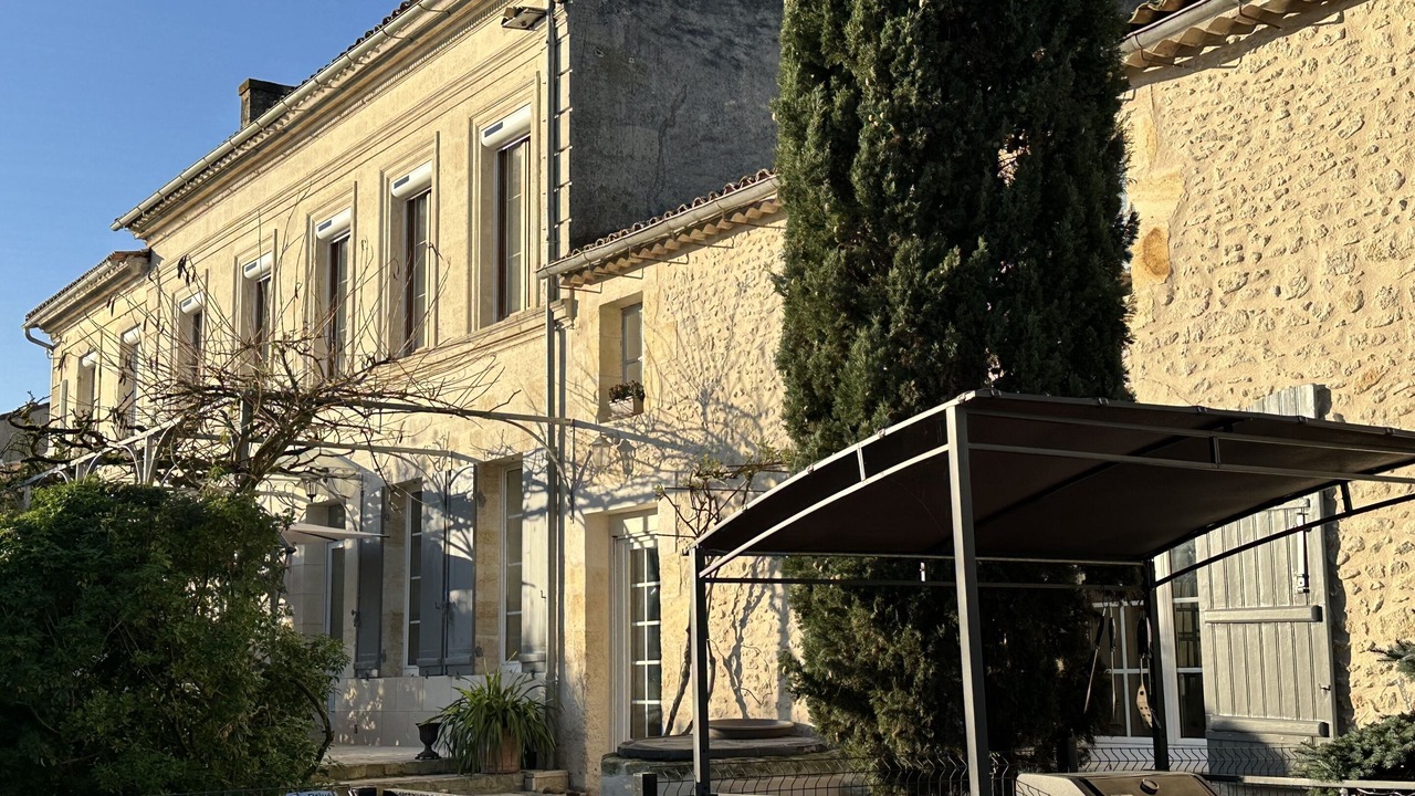 Photo of Outdoor in Saint-Estephe