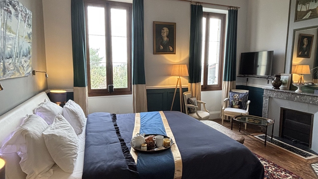Photo of Bedroom in Saint-Estephe