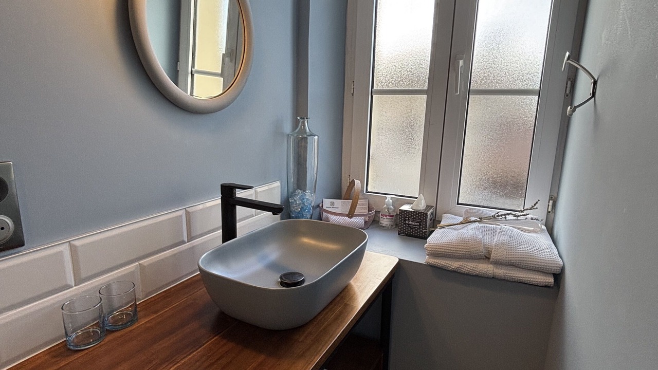 Photo of Bathroom in Saint-Estephe