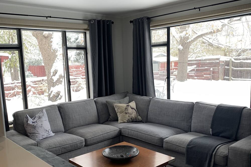 Photo of Livingroom in Lakeside