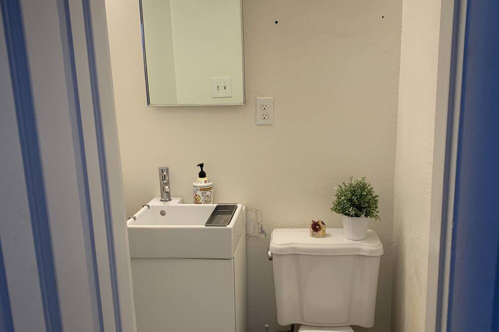 Photo of Bathroom in Lakeside
