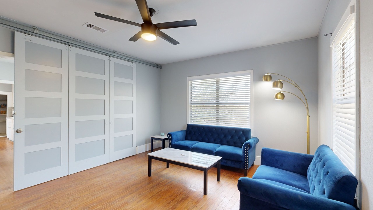 Photo of Livingroom in Texas Gulf Coast Region