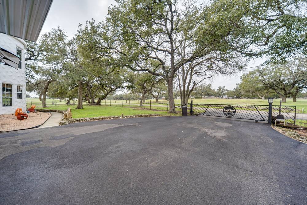 Photo of Outdoor in Spring Branch
