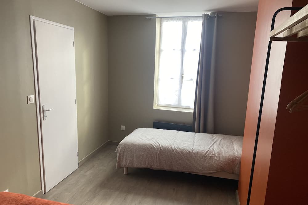Photo of Bedroom in Douai