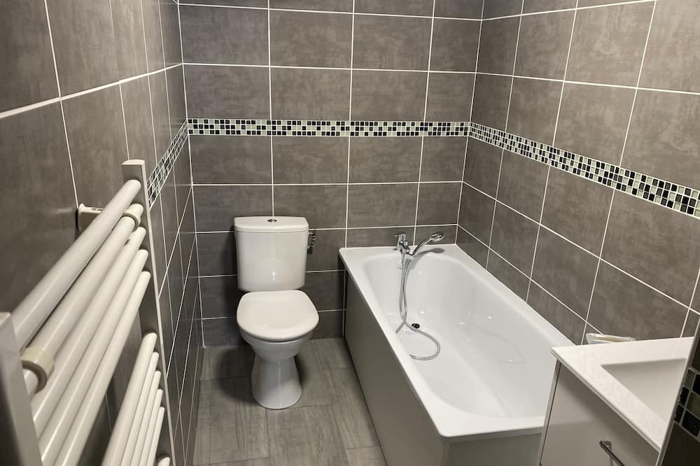 Photo of Bathroom in Douai