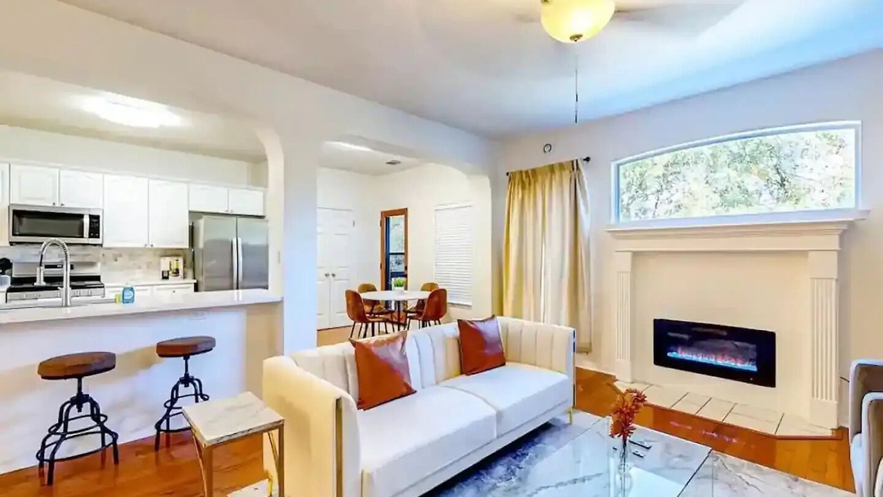 Photo of Livingroom in Scofield Farms