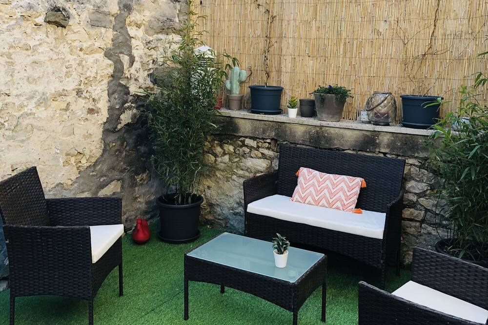 Photo of Patio Balcony in Montigny-sur-Loing