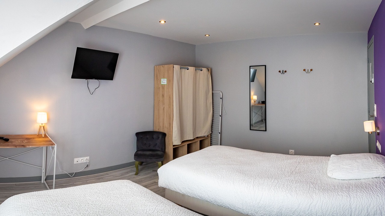 Photo of Bedroom in Villeneuve-le-Roi