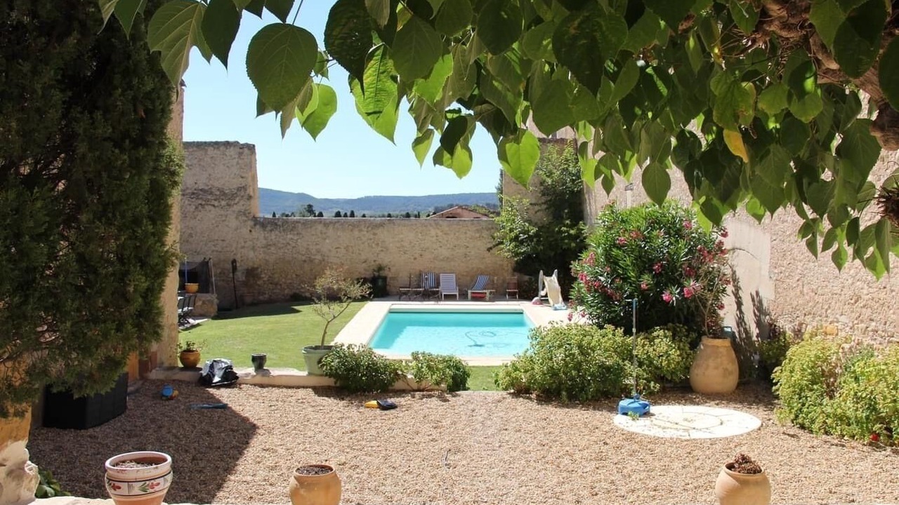 Photo of Outdoor in Cruzy