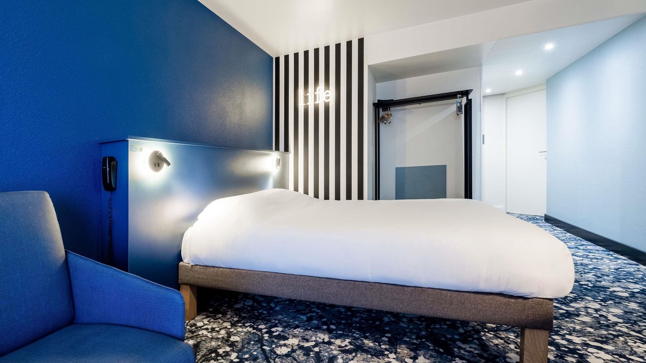 Photo of Bedroom in Le Kremlin-Bicetre
