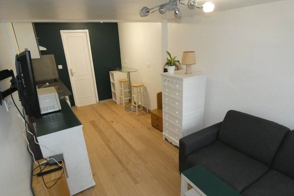 Photo of Livingroom in Lens