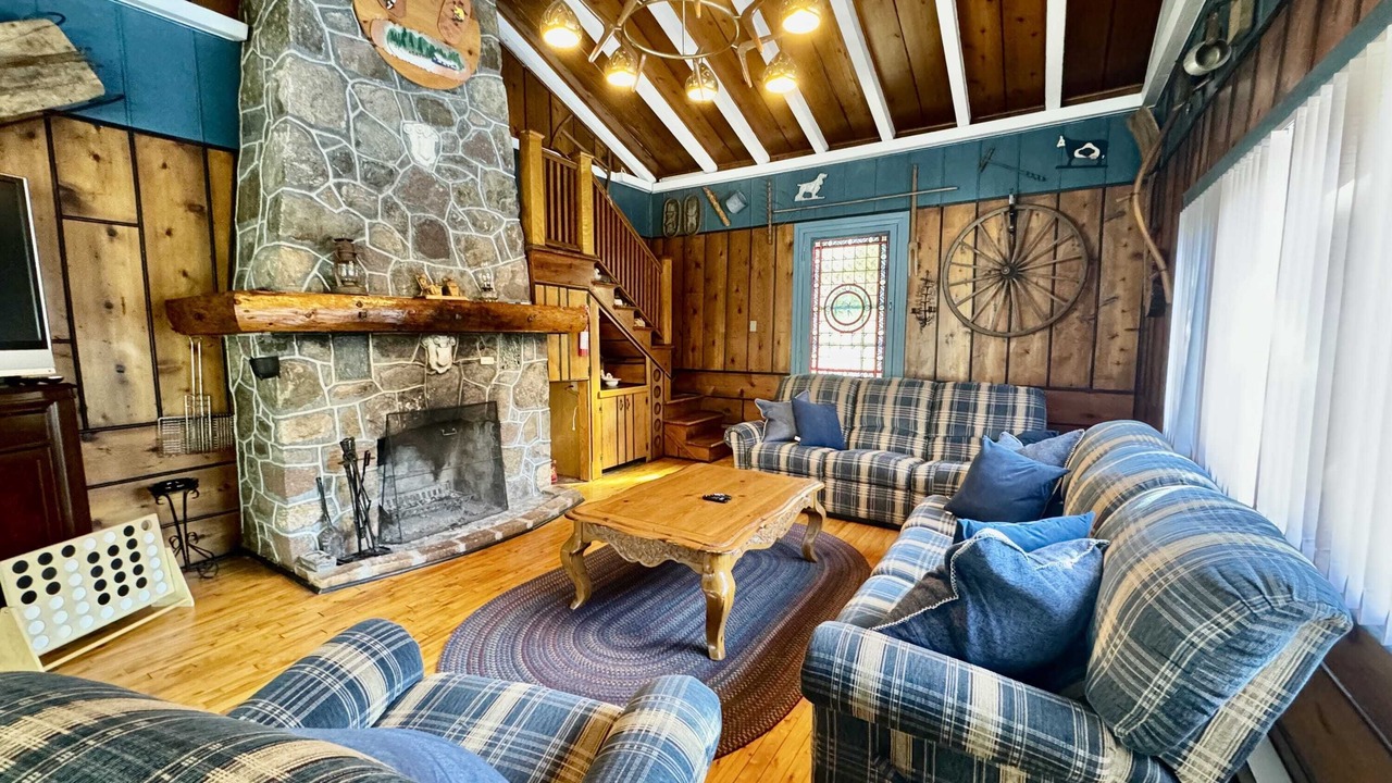 Photo of Livingroom in Sainte-Agathe-des-Monts
