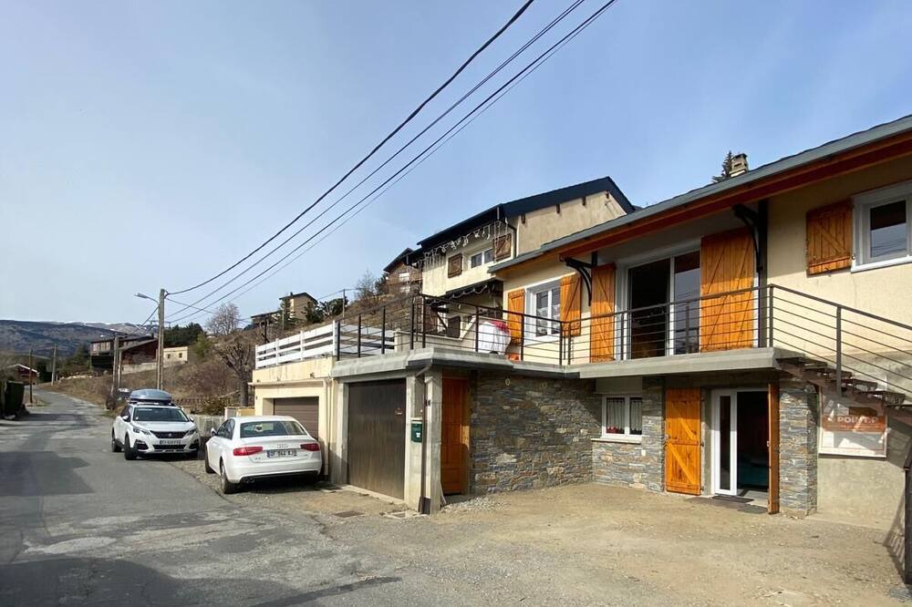 Photo of Outdoor in Estavar