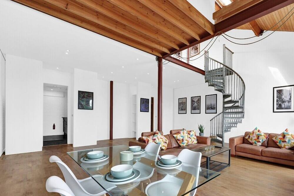 Photo of Others in Bromley South