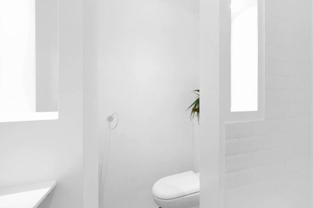 Photo of Bathroom in Bromley South