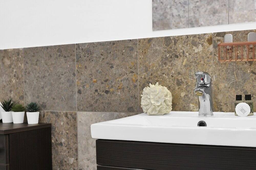 Photo of Bathroom in Bromley South