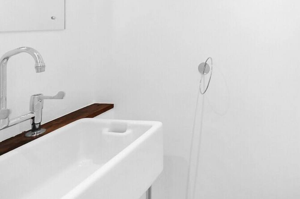 Photo of Bathroom in Bromley South