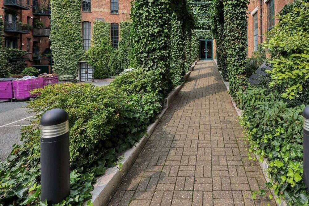 Photo of Outdoor in Bromley South