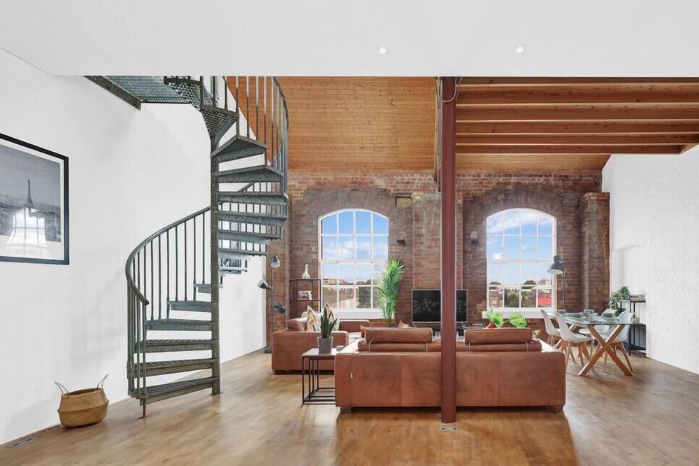 Photo of Livingroom in Bromley South