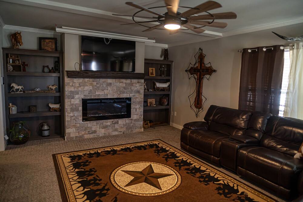 Photo of Livingroom in Shallowater