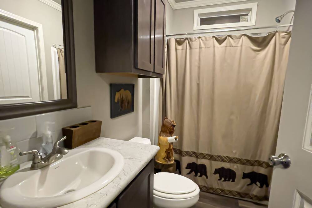 Photo of Bathroom in Shallowater