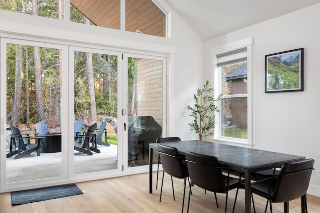 Photo of Others in Roslyn