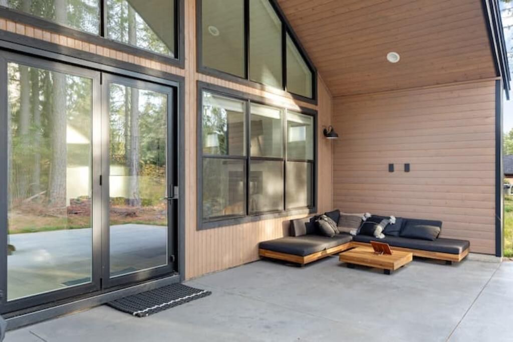 Photo of Outdoor in Roslyn