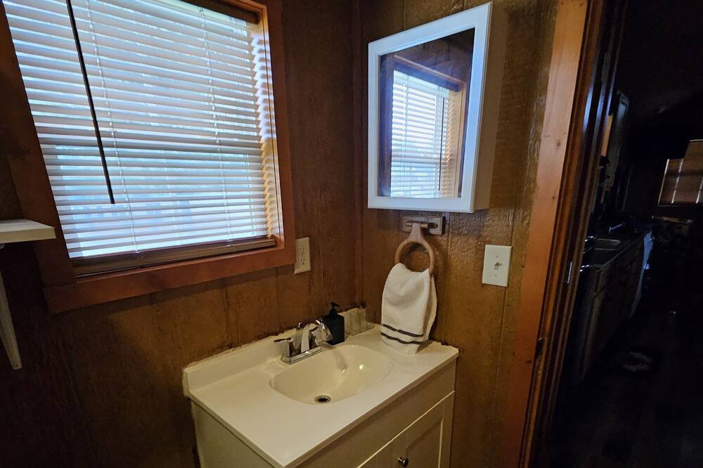 Photo of Bathroom in New Midway