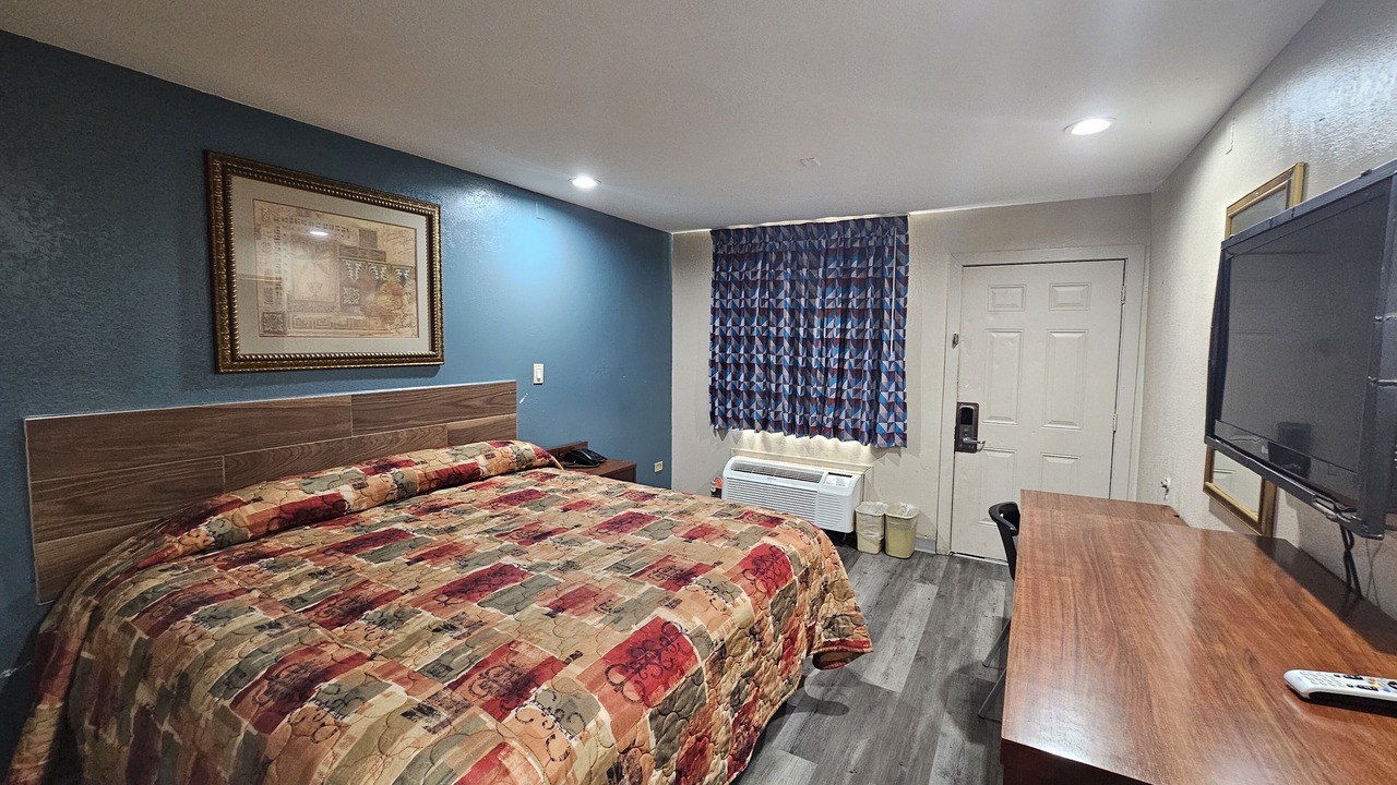 Photo of Bedroom in Jackson