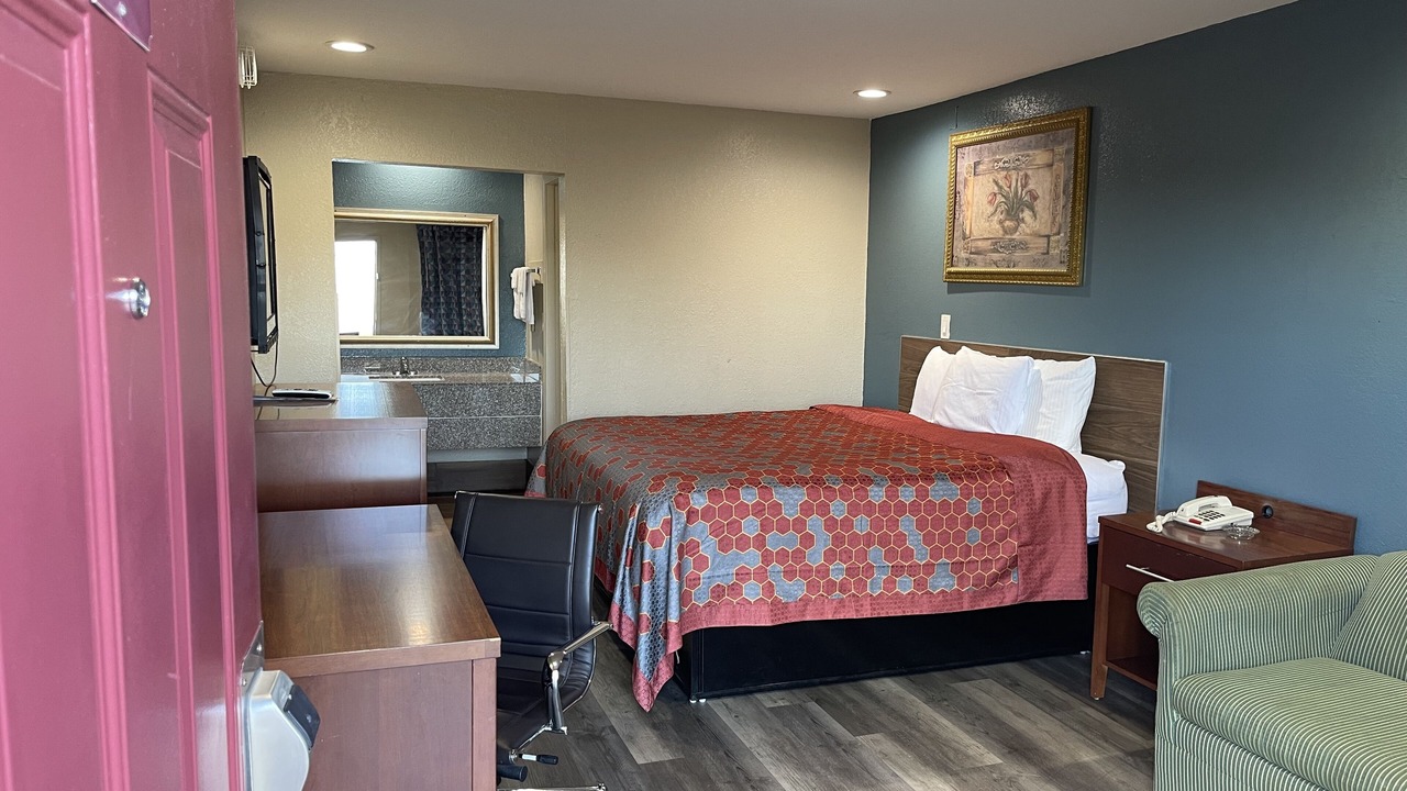 Photo of Bedroom in Jackson