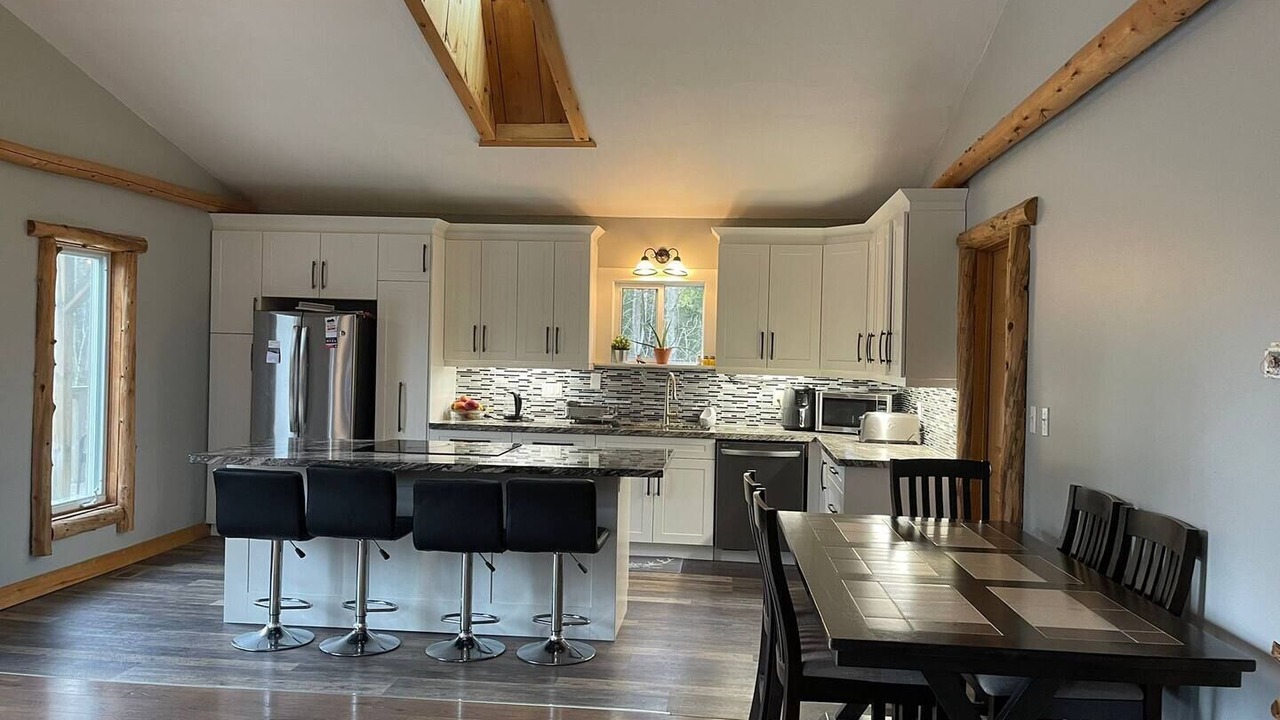 Photo of Kitchen in Oro-Medonte