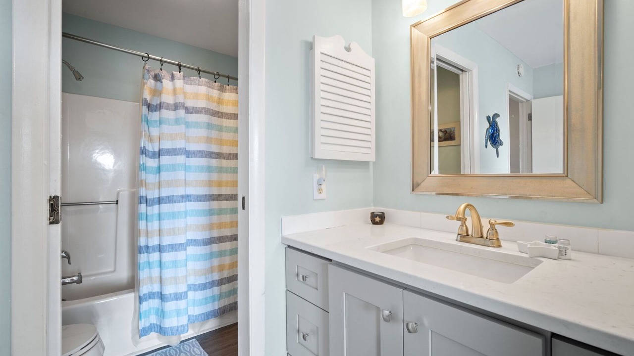 Photo of Bathroom in Oceanmarsh Subdivision