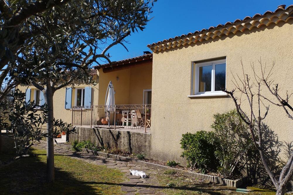 Photo of Outdoor in Caderousse
