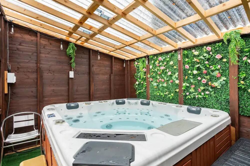 Photo of Others in Hamilton