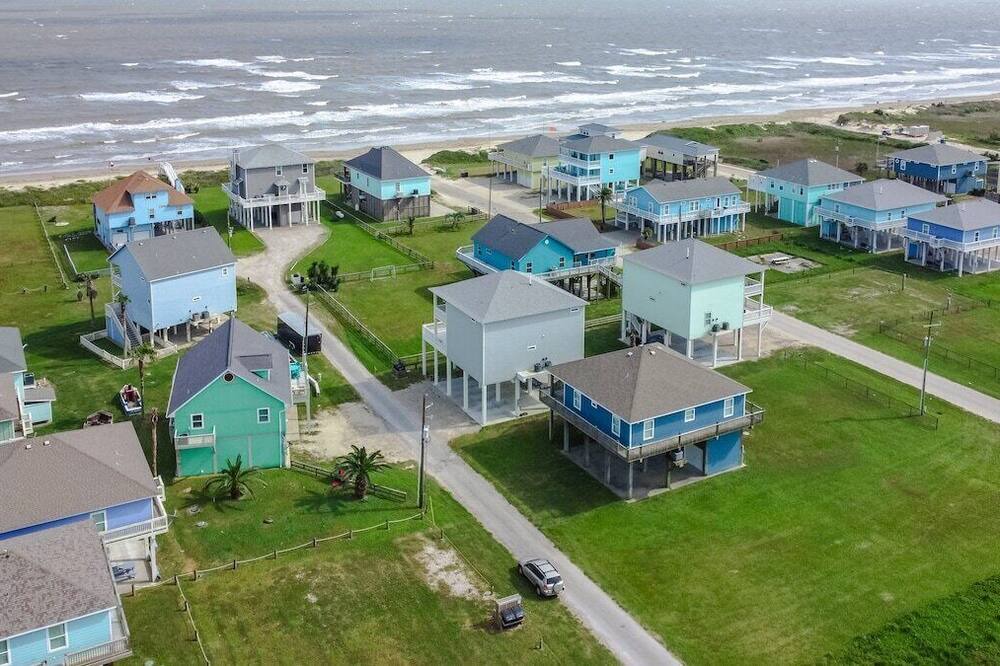 Photo of Outdoor in Crystal Beach