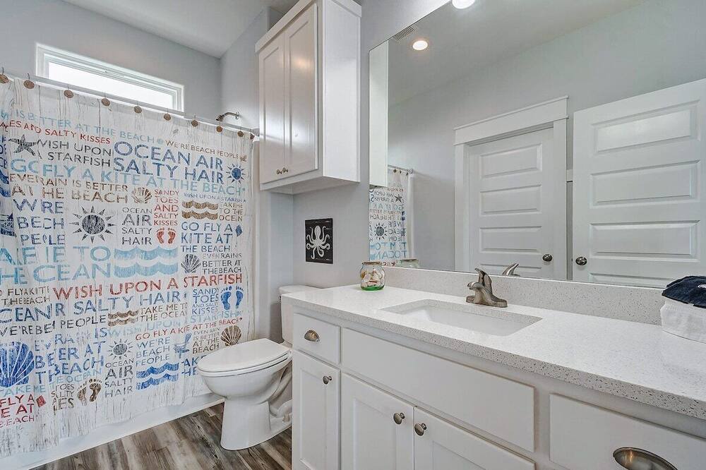 Photo of Bathroom in Crystal Beach