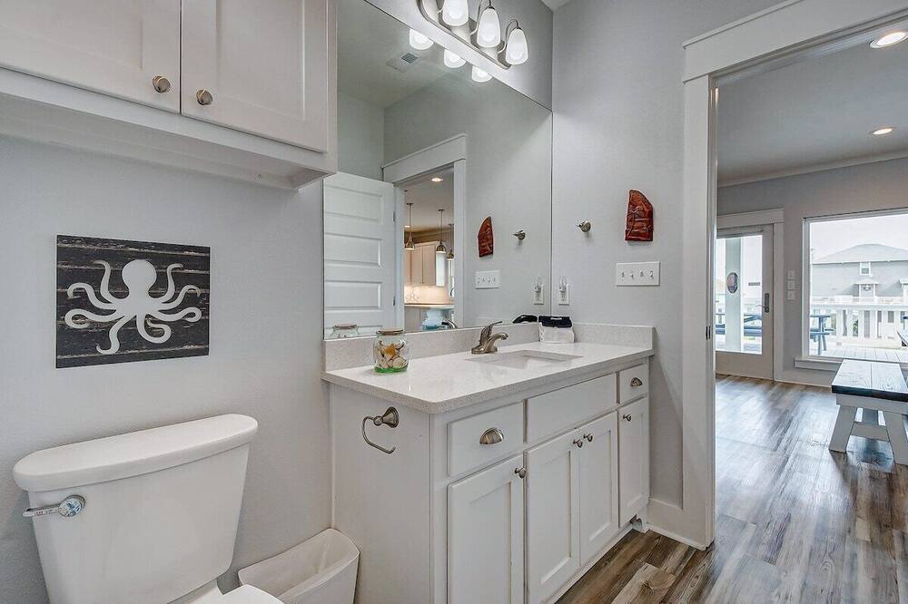Photo of Bathroom in Crystal Beach