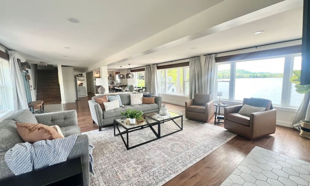 Photo of Livingroom in Tully