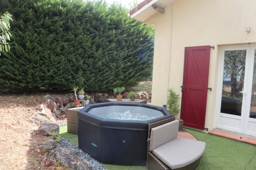Photo of Outdoor in Lussan