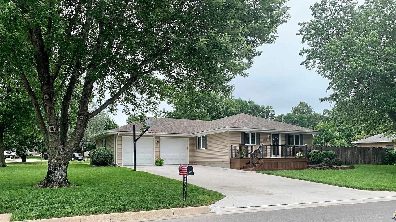 Photo of Outdoor in Emporia
