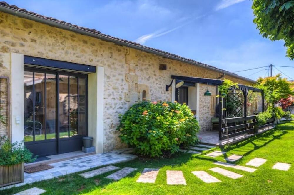 Photo of Outdoor in Portets